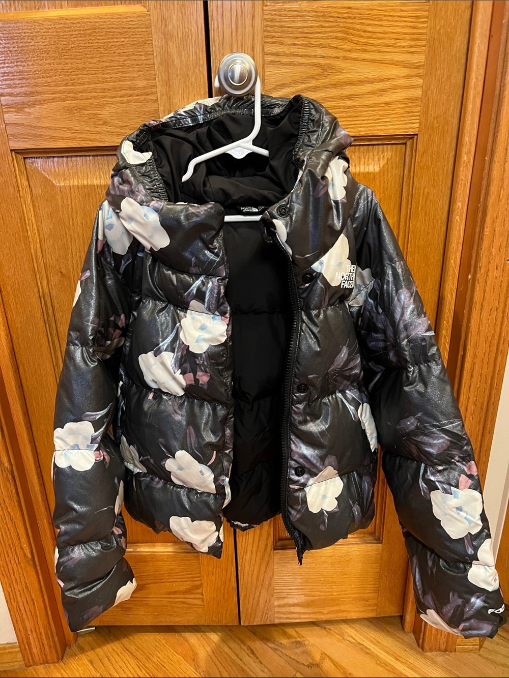 North face puffer. Size 6. GUC